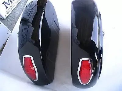 Universal LN Hard Saddlebags – Glossy Black