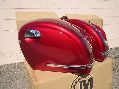 Universal MU Hard Saddlebags – Burgundy Red