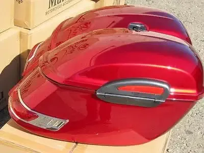 Universal RS Hard Saddlebags – Red